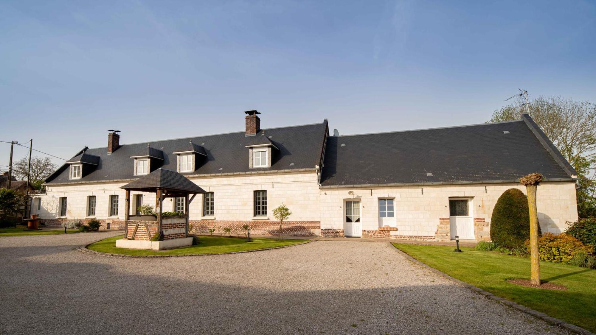 Domaine Des Demoiselles - Chambres D'Hotes Et Spa Hauteville  Ngoại thất bức ảnh